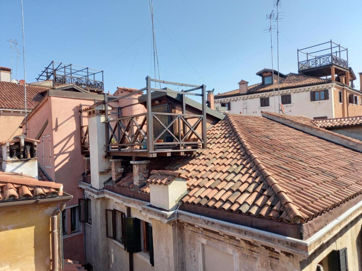 Vivaldi Apartment Velence Kültér fotó